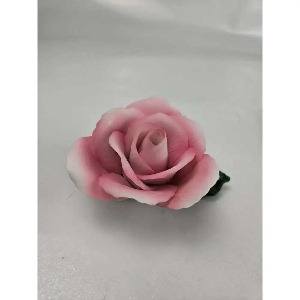 Set of 2 Vintage Porcelain Roses - Red & Pink on Green Leaves Figurine - Picture 6 of 10